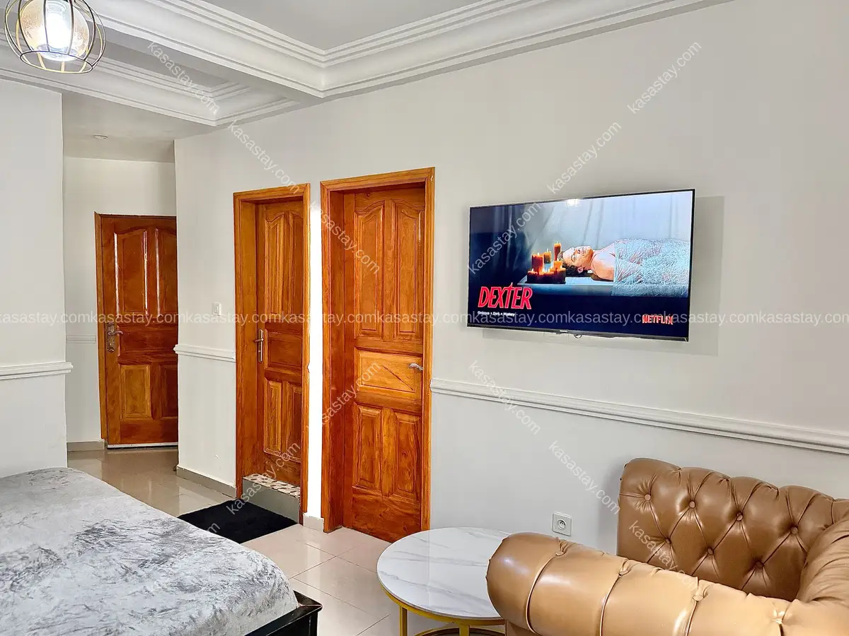 Chambre 5 by RESIDENCE LA MARINA (Bonamoussadi face opiom gold) 2