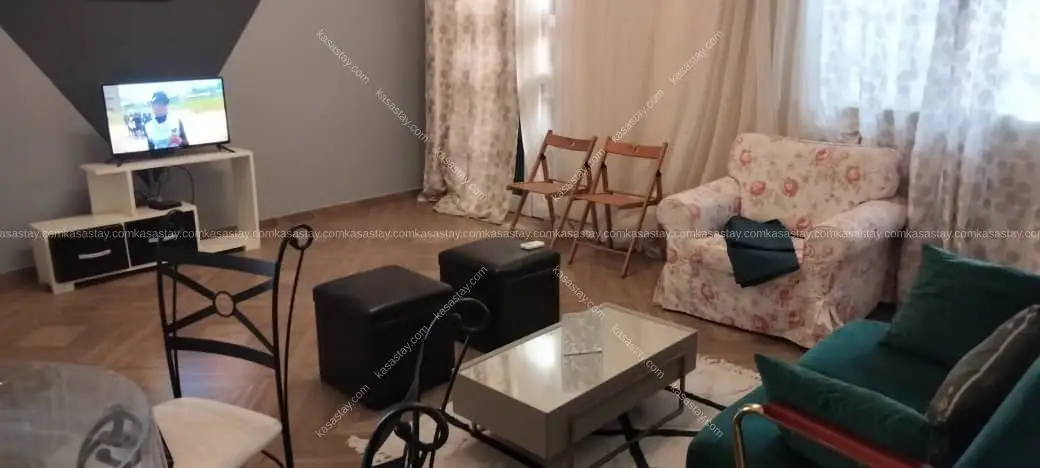 Studio meublé 2 by résidence kotto chefferie ( carrefour trois frères) 4