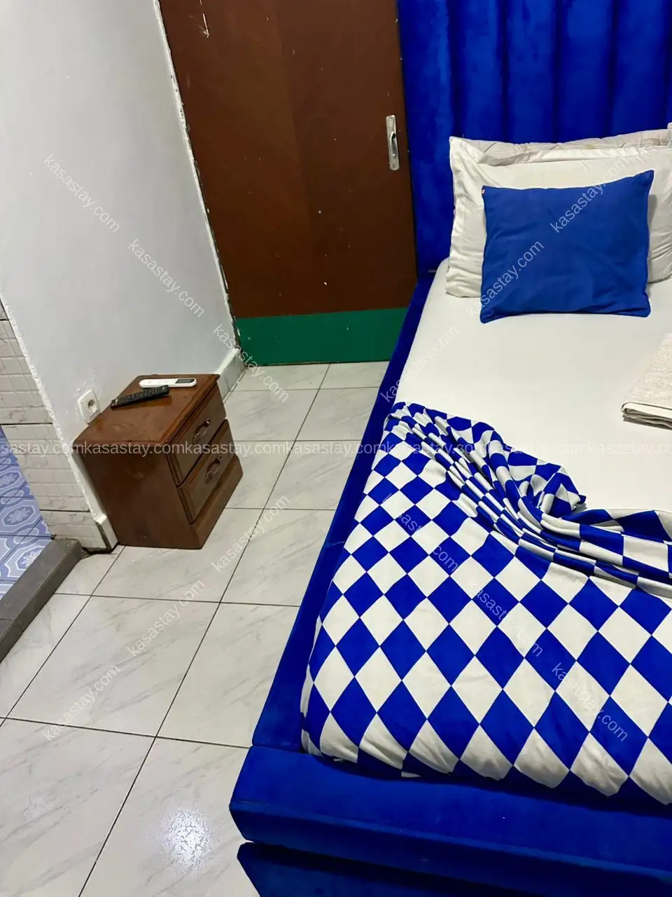 Chambre 77 par Kdo home (camtel makepe) 2
