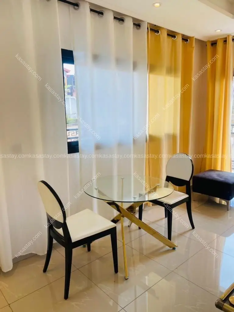 Apartment in Total Nkomo, 2 bedrooms 4
