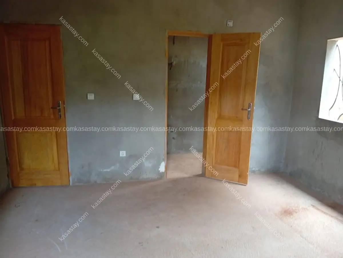Apartment in odza messamendongo, 3 bedrooms 5