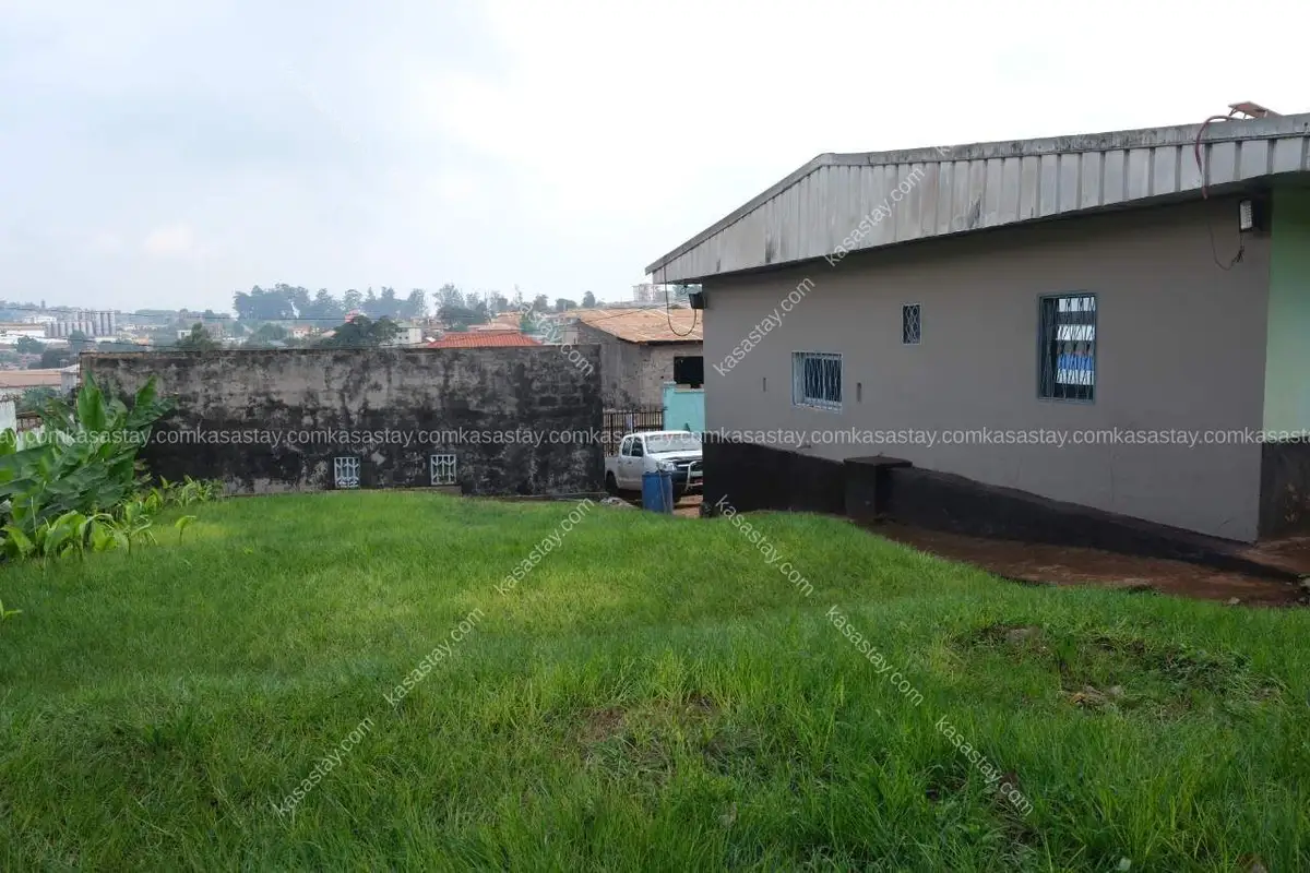 Apartment in Gabon bar, Bafoussam, 6 bedrooms 5