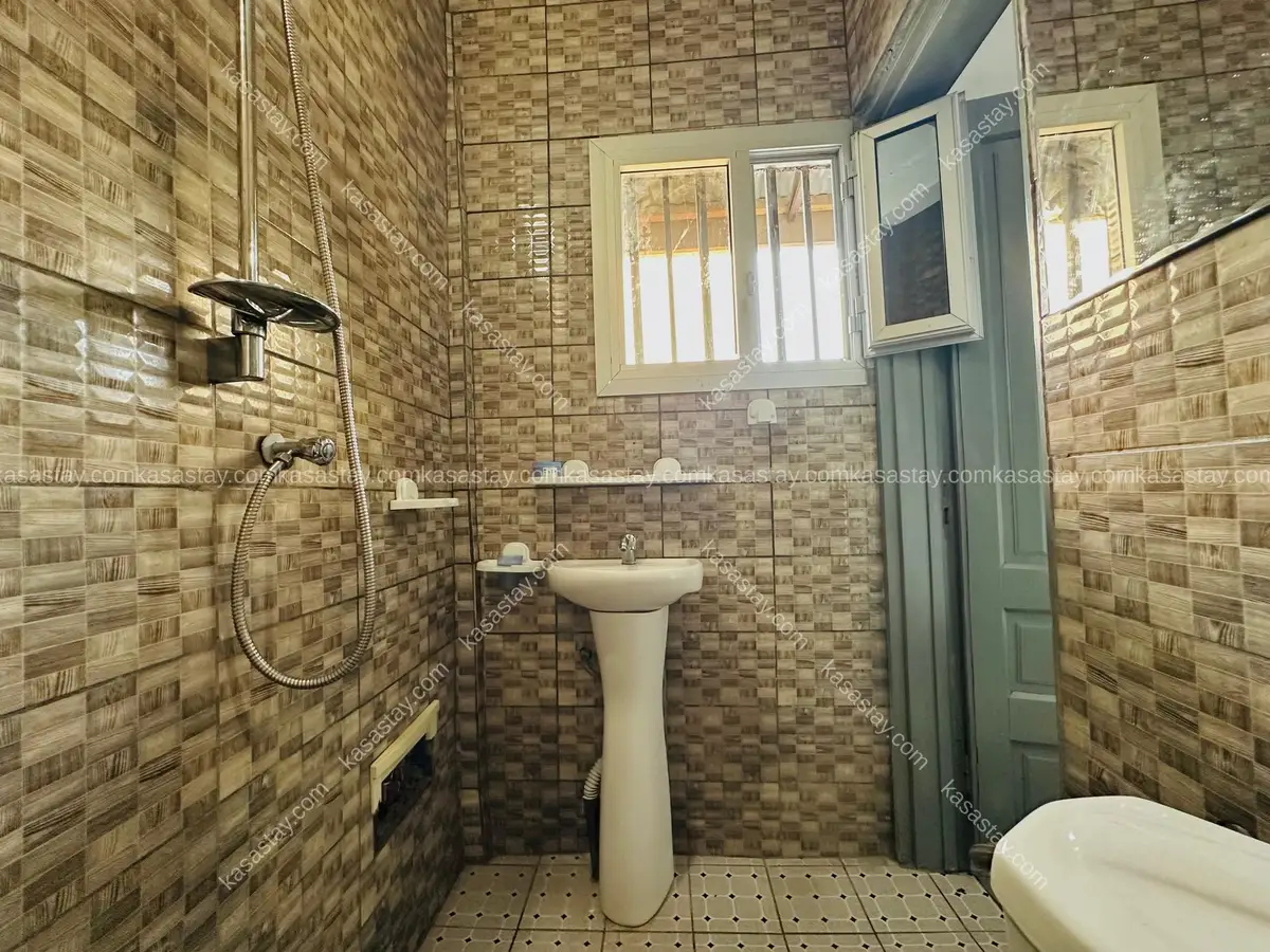 Chambre BAMBINI 1 du CP 2 (Lycée de la cité des palmiers) 5