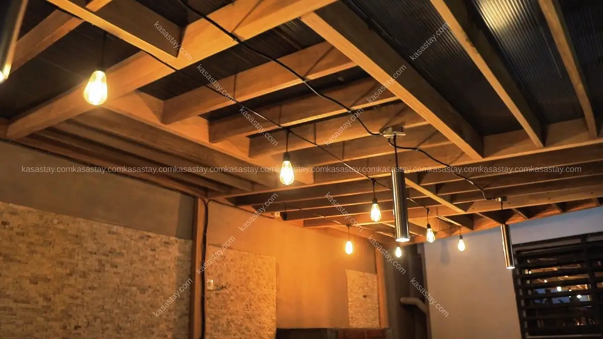 Espace événementiel avec piscine à la barrière ahala 5
