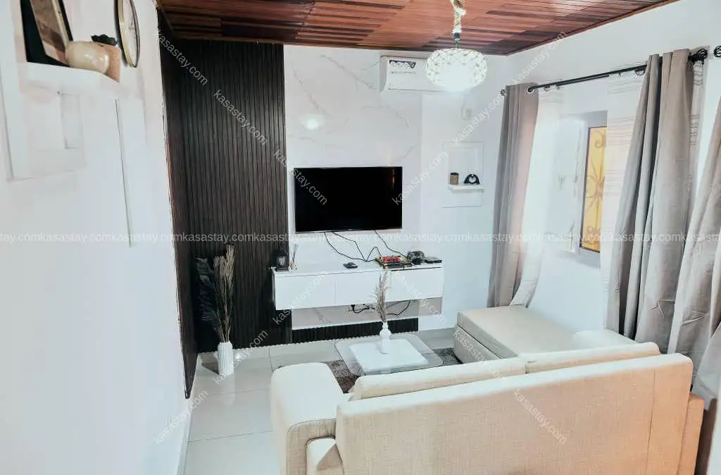 Studio ultra moderne par SKL HOME ( Bonamousadi) 4
