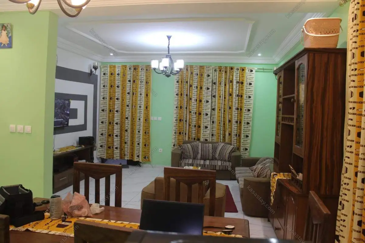 Townhouse in Ndogpassi, Douala, 3 bedrooms
