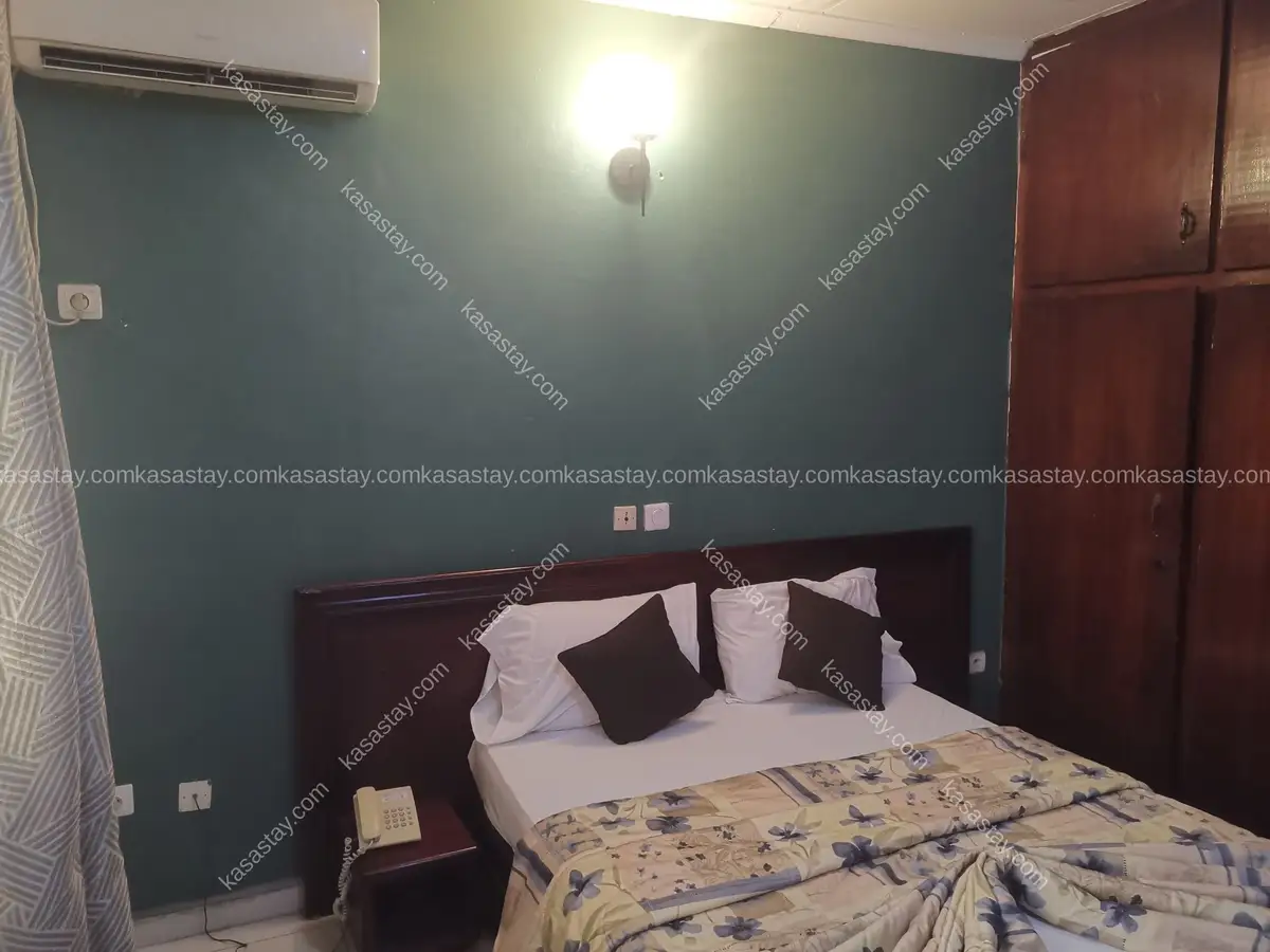 Rooms in Bonamoussadi, Douala, 1 bedroom 4