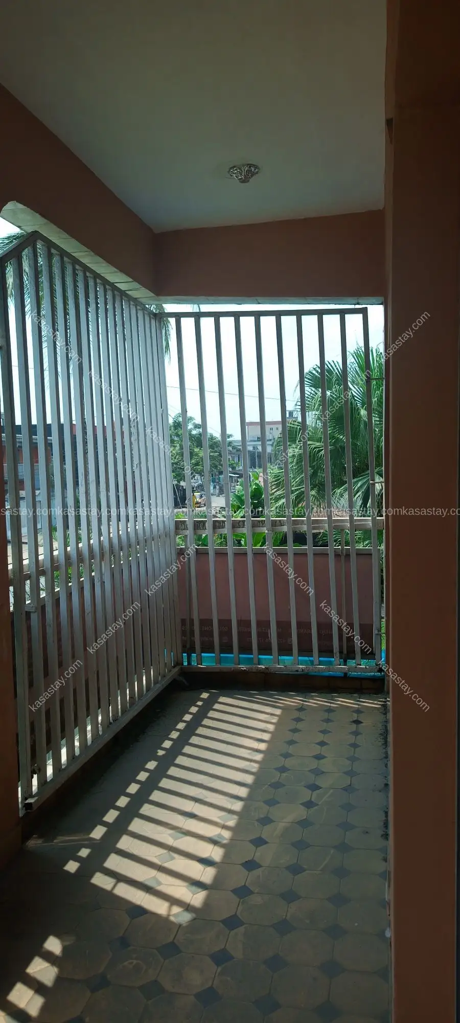 Appartement 1 par résidence lyza (bonamoussadi men travel) 5