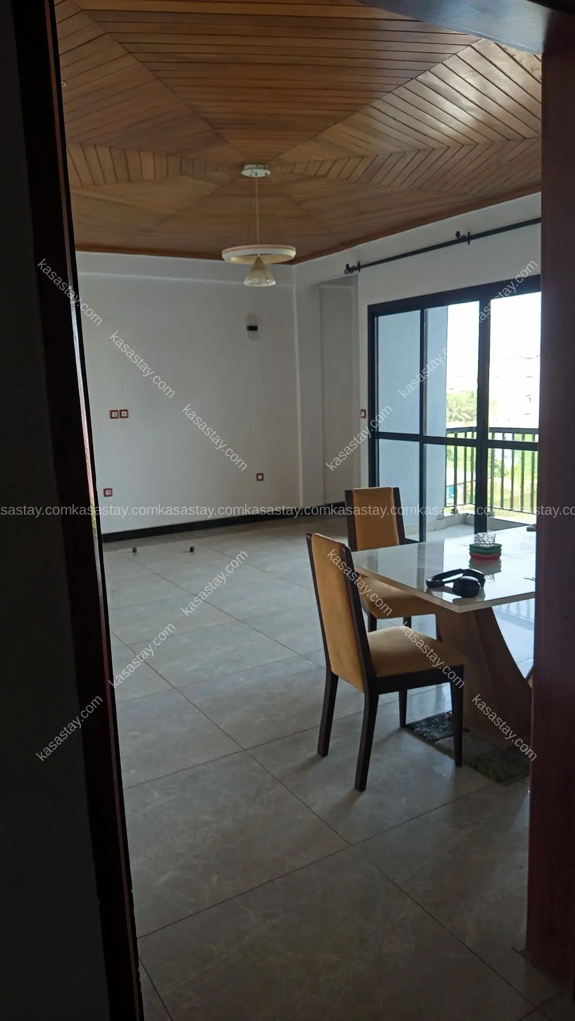 Appartement spacieux à louer (Bonamoussadi)