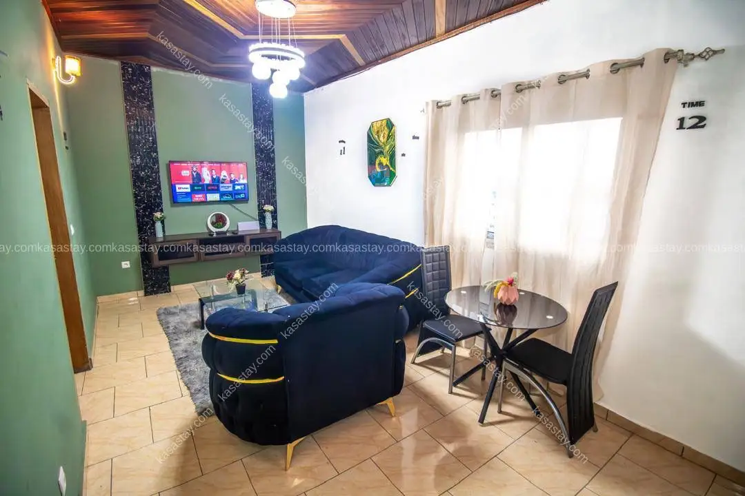 Studio meublé 2 par Sky View meuble ( Neptune kotto résidence les cocotiers) 2