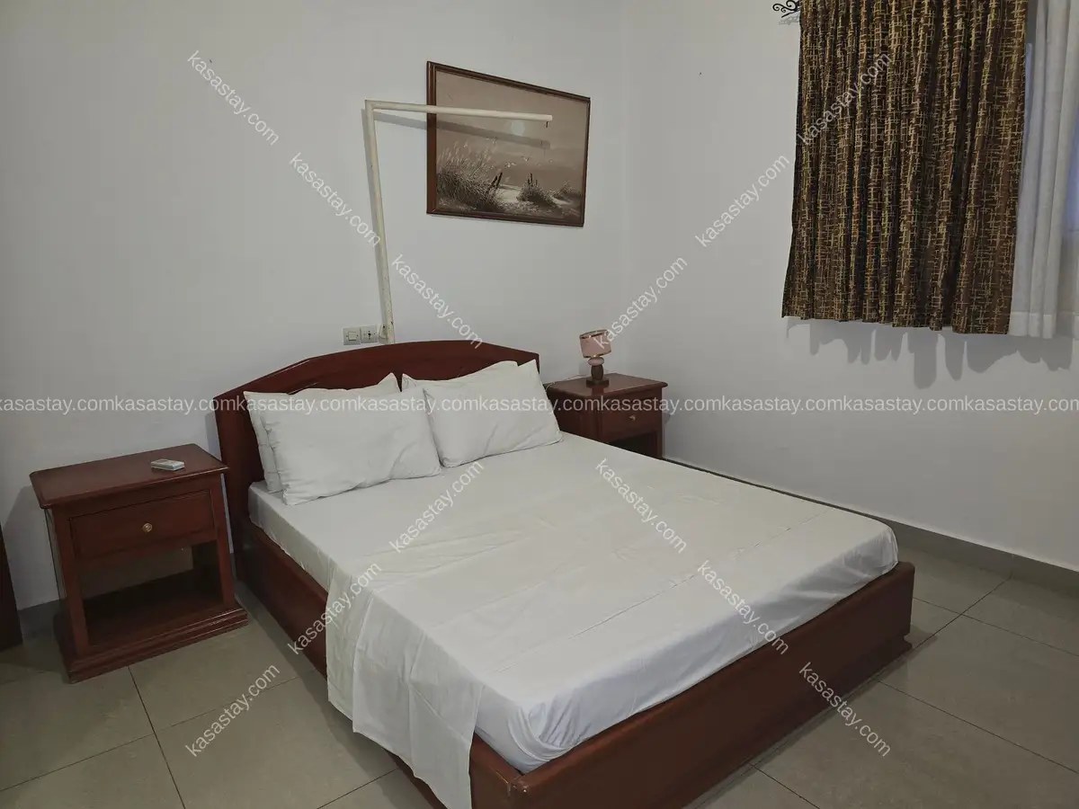 Appartement meublé 3r RÉSIDENCE K ( DERRIÈRE le lycée de bonaberi) 4