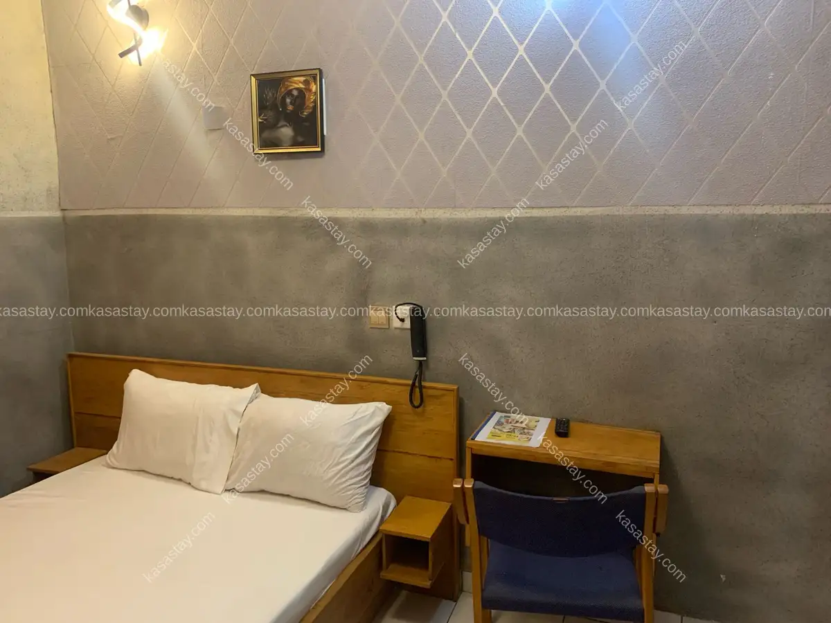 Chambre meublée Grand Sousa by résidence Makom ( Bonaberi Bonassama ) 5