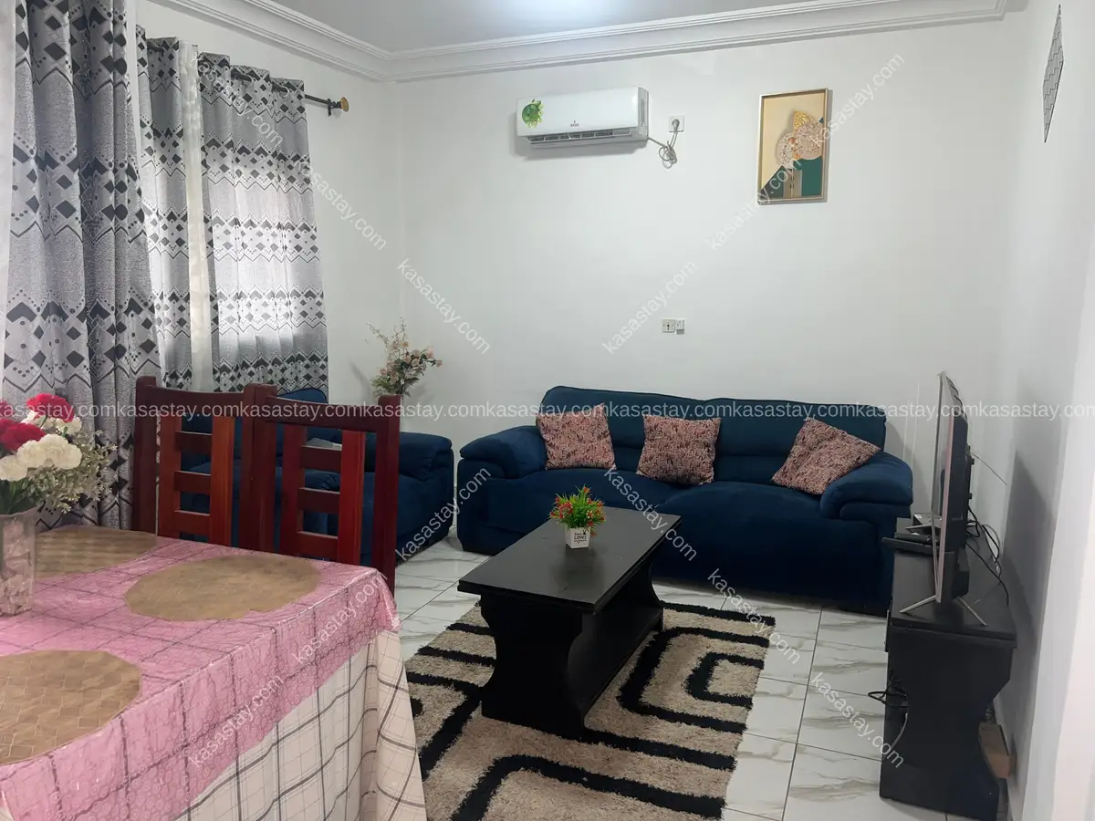 Appartement meublé 10 par résidence HONORINE (bssadi carrefour maçon )