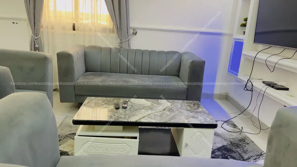 Appartement meublé 01 By Résidence César ( Kotto Carrefour des roses ) 4