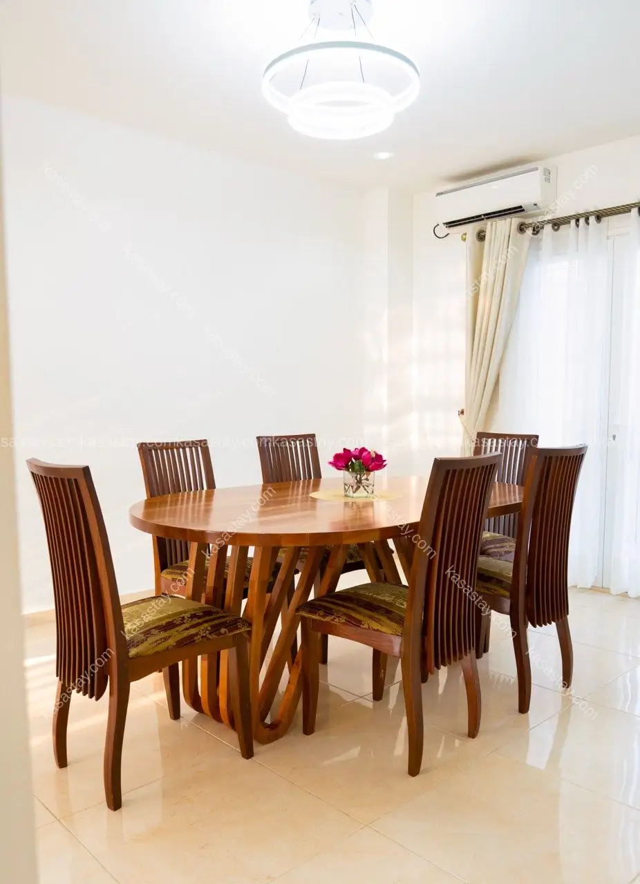 House in Ndogbong, Douala, 3 bedrooms 3