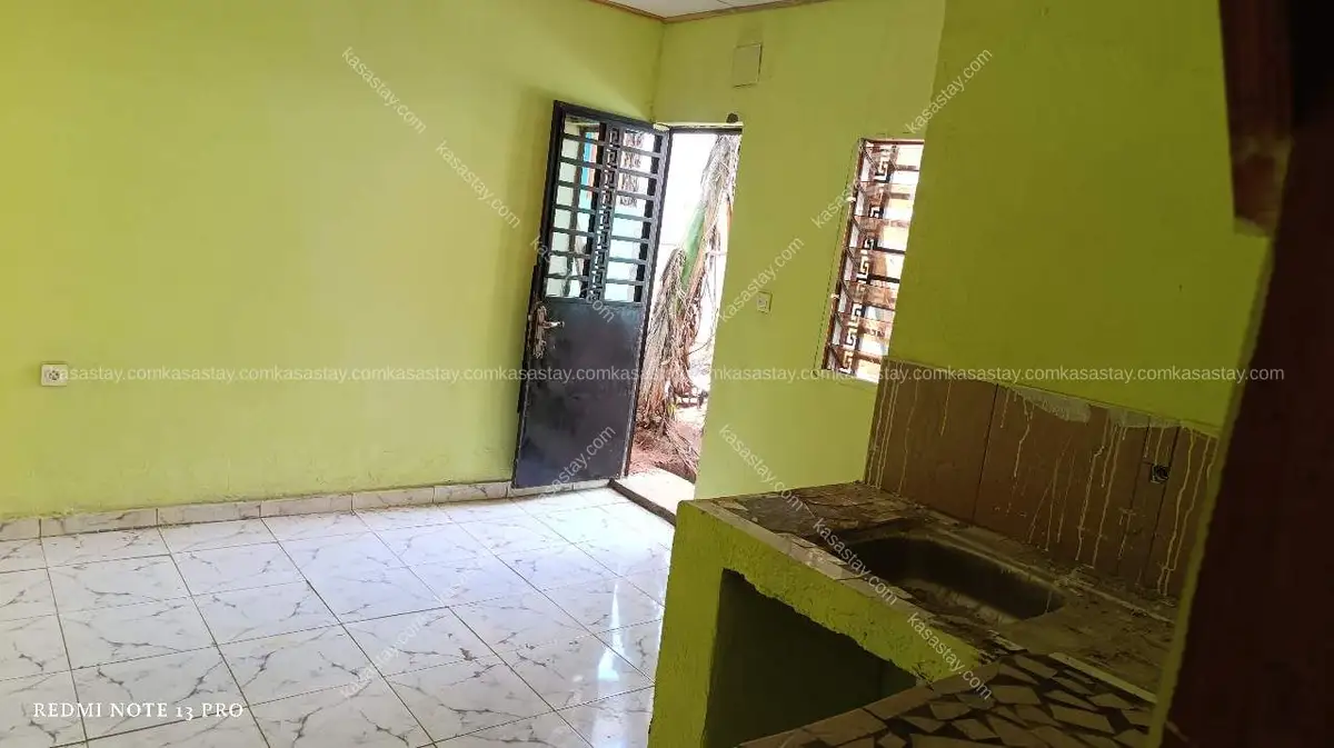 Studio à Chefferie Minkan, 1 chambre 3