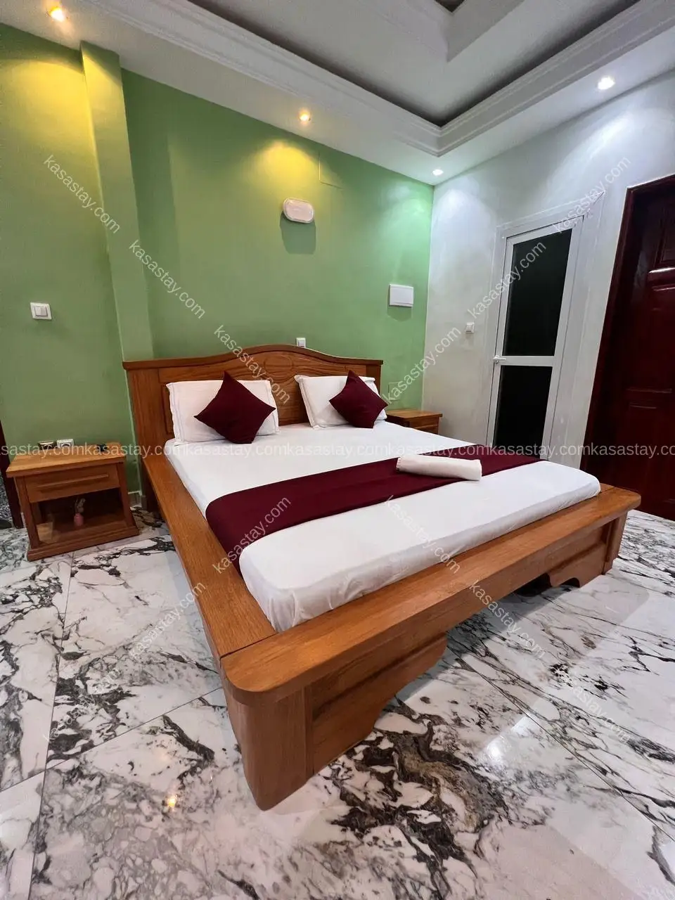 Chambre meublée 403 par résidence MARTINELA ( Kotto mbangue )
