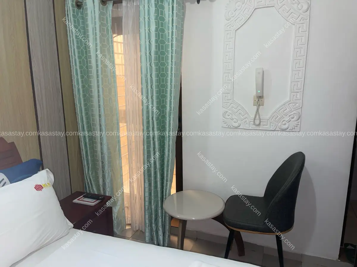 Chambre meublée 105 by résidence le SOMMET(Logpom) 3
