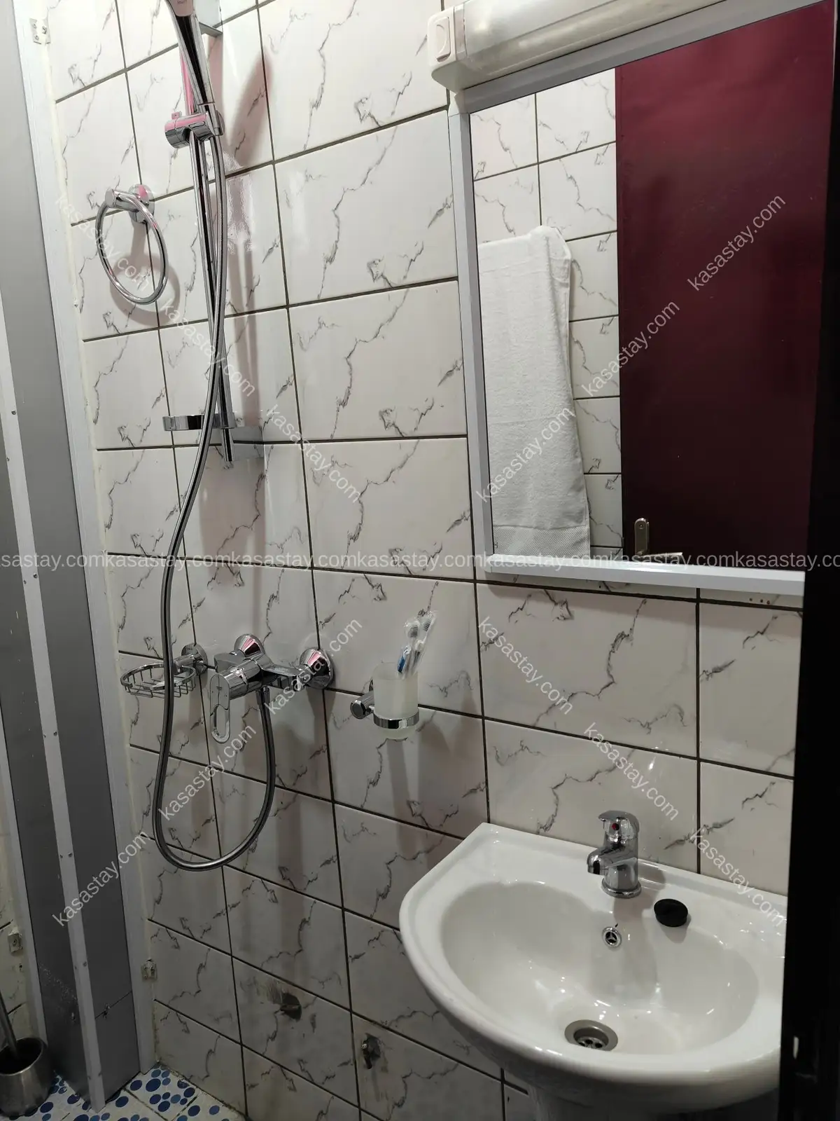 Studio Meublé le Quai d’Orsay C1 a Dovv simbock 5