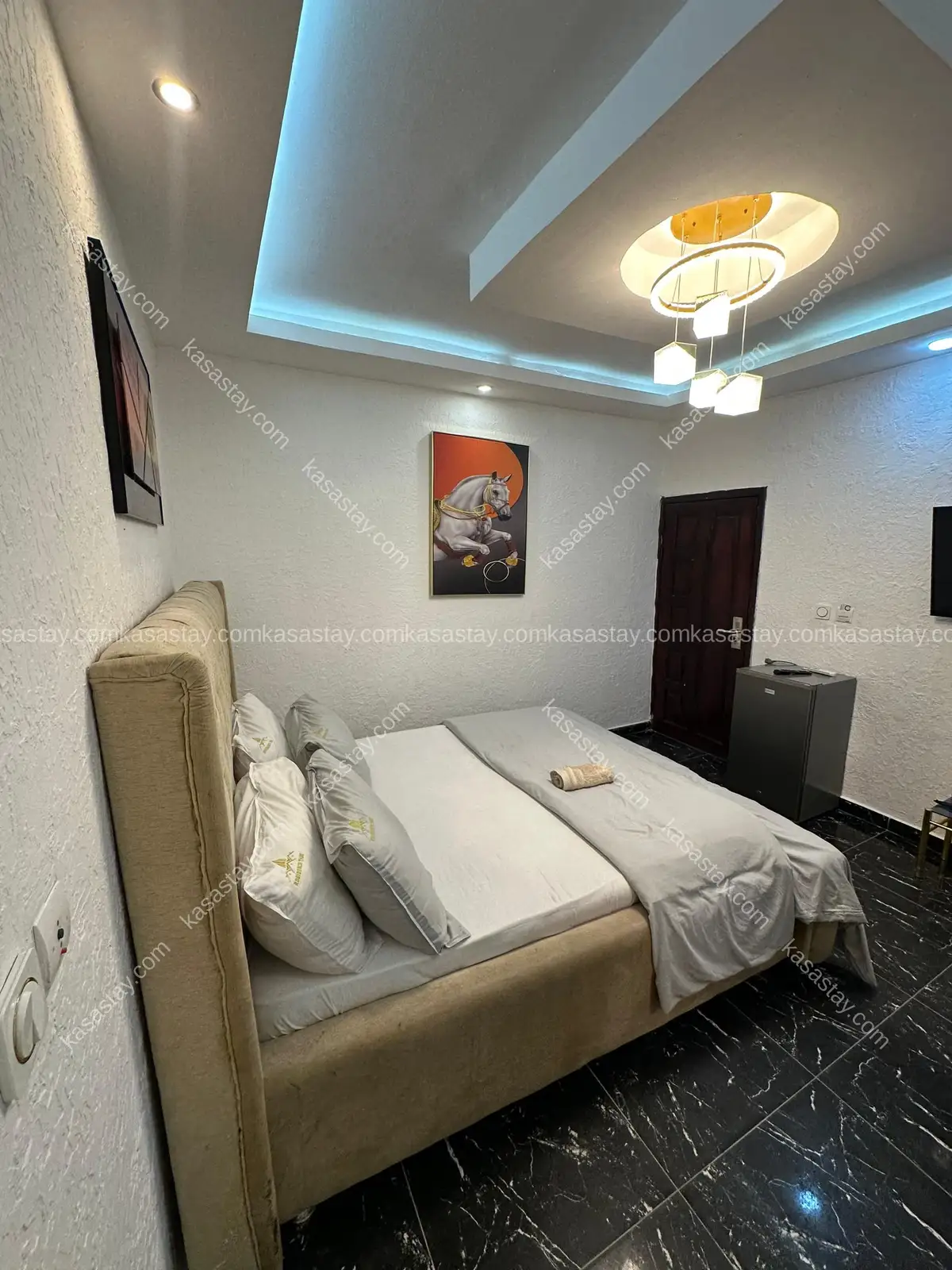 Chambre meublée Afrique du Sud by résidence TADE (MAKEPE CARREFOUR PATRICK MBOMA) 3