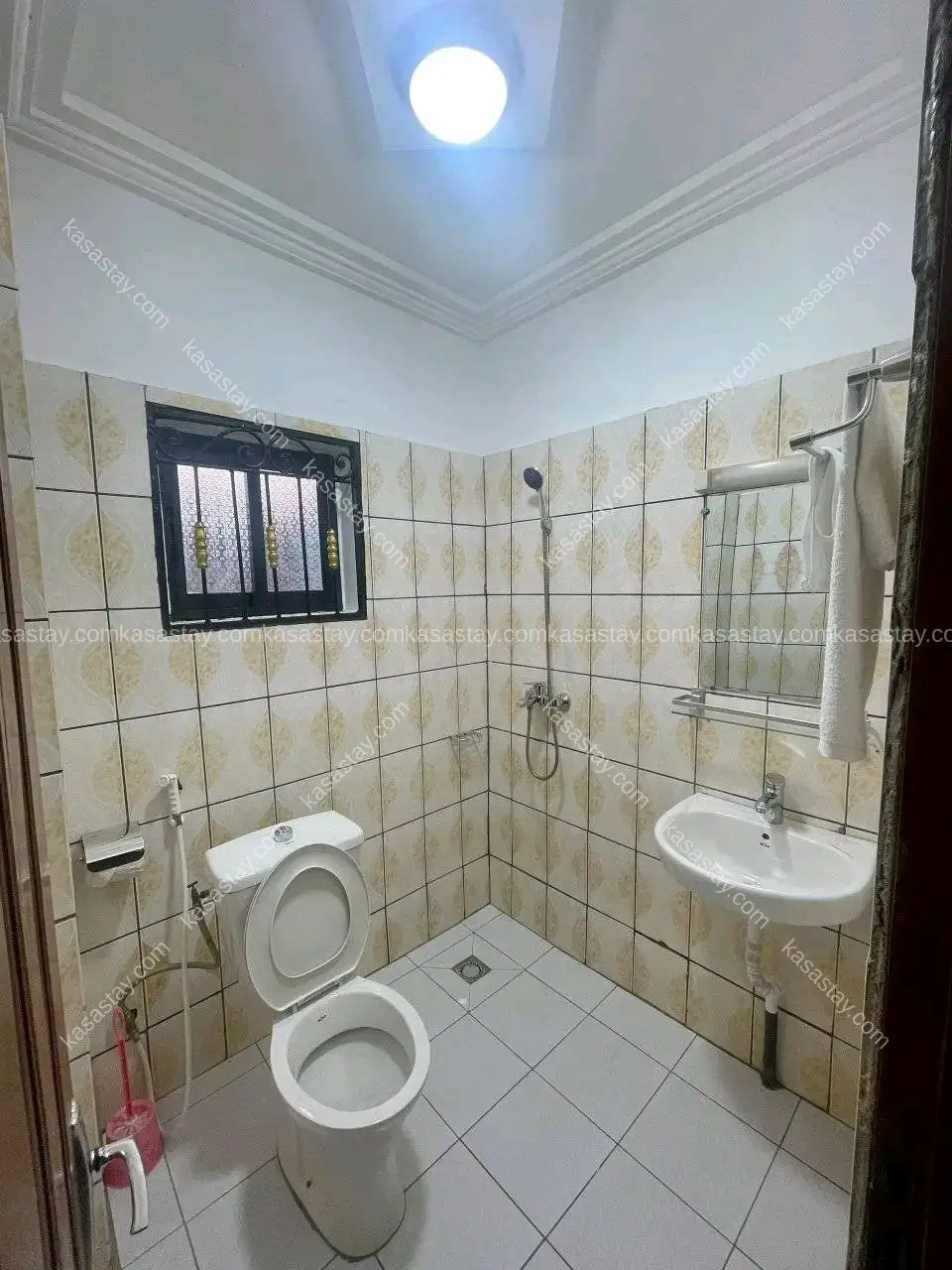 Apartment in Nkolfoulou, 2 bedrooms 5