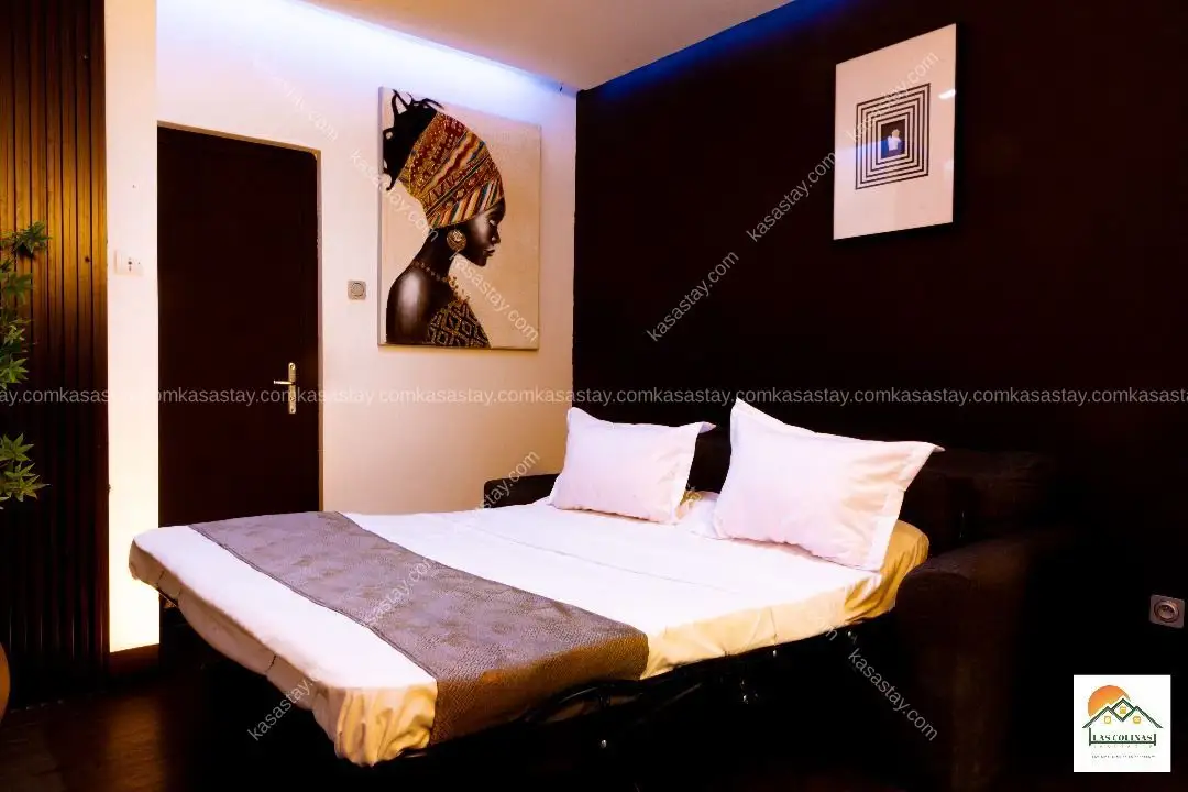 Chambre spacieuse et artistique avec baignoire, Wi-Fi et sécurité 24h/24 3