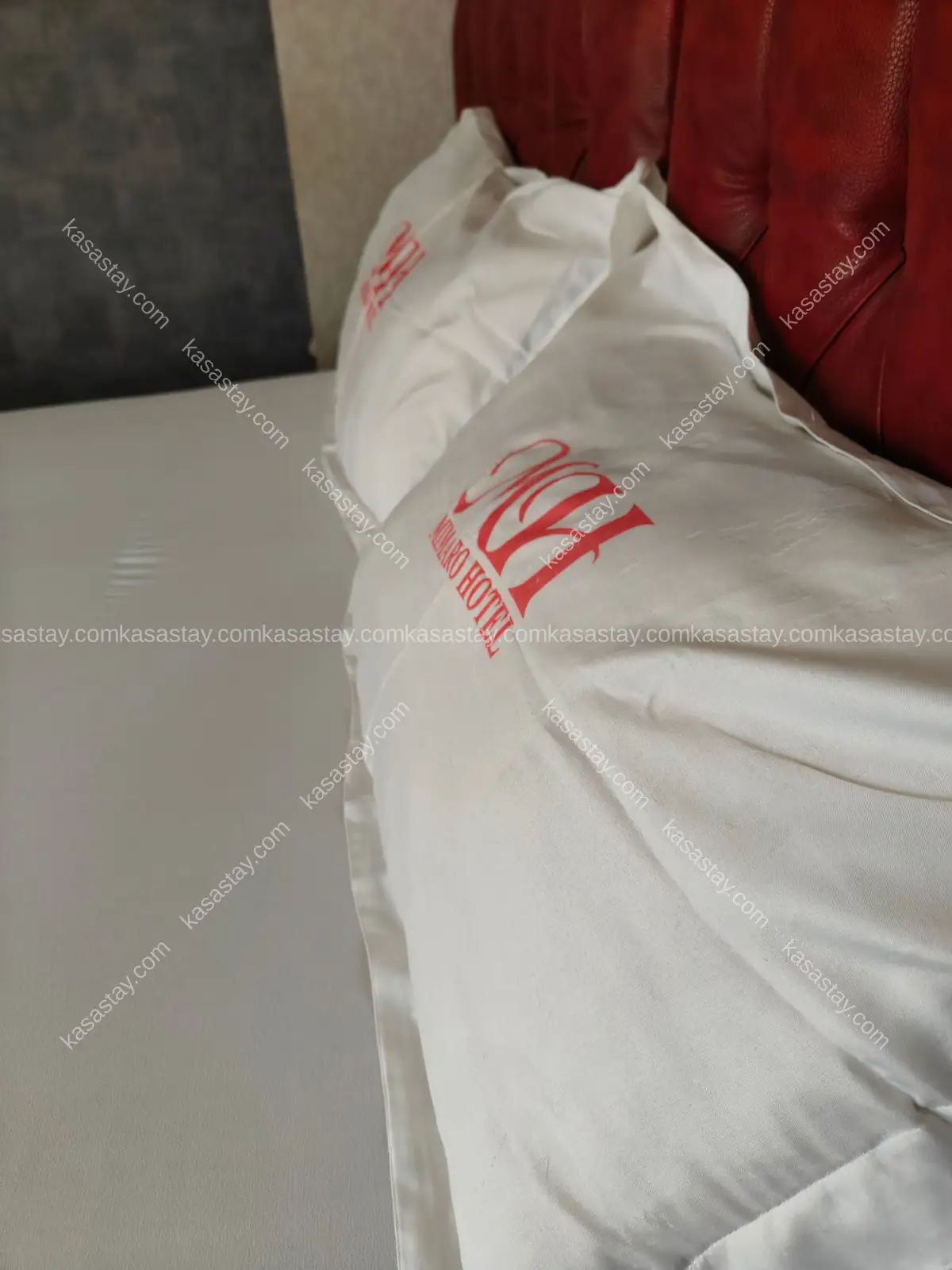 Chambre meublée vip climatisée Chez la résidence le Mimaro située à Mbalgong 4