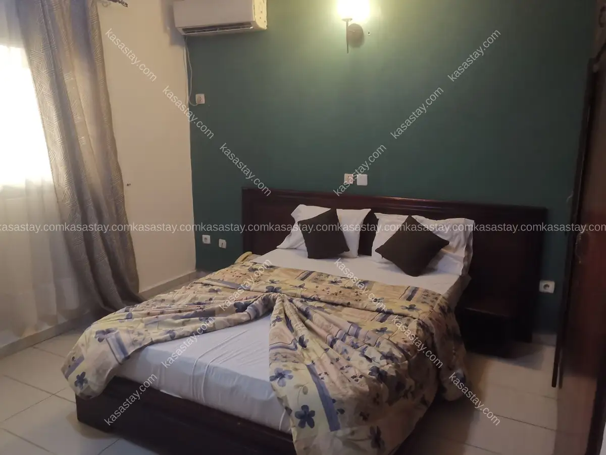 Rooms in Bonamoussadi, Douala, 1 bedroom 3