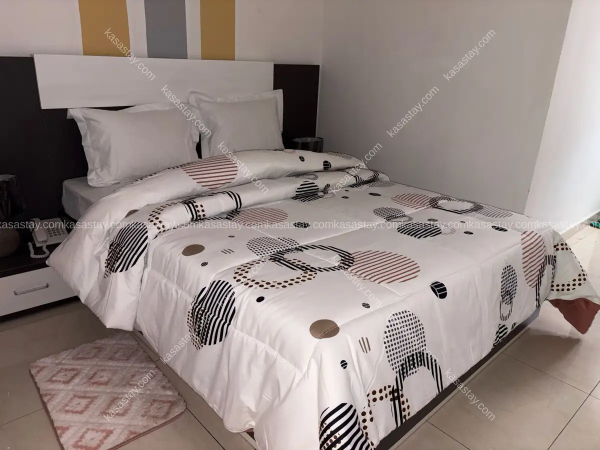 Chambre meublée 8 de LA VILLA DES CŒURS HEUREUX (bonamoussadi) 2