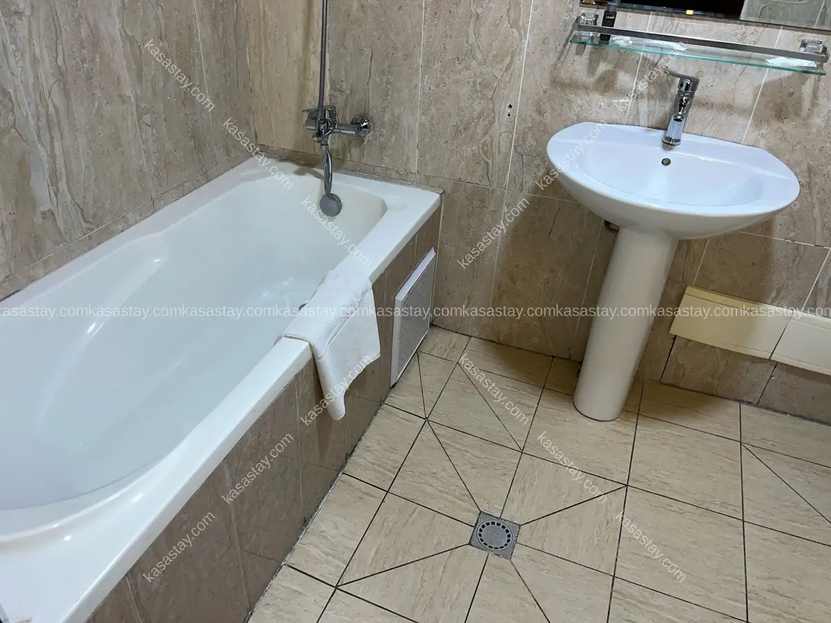 Appartement meublé 7B par RÉSIDENCE LOUMIA PREMIUM (Bonapriso) 5
