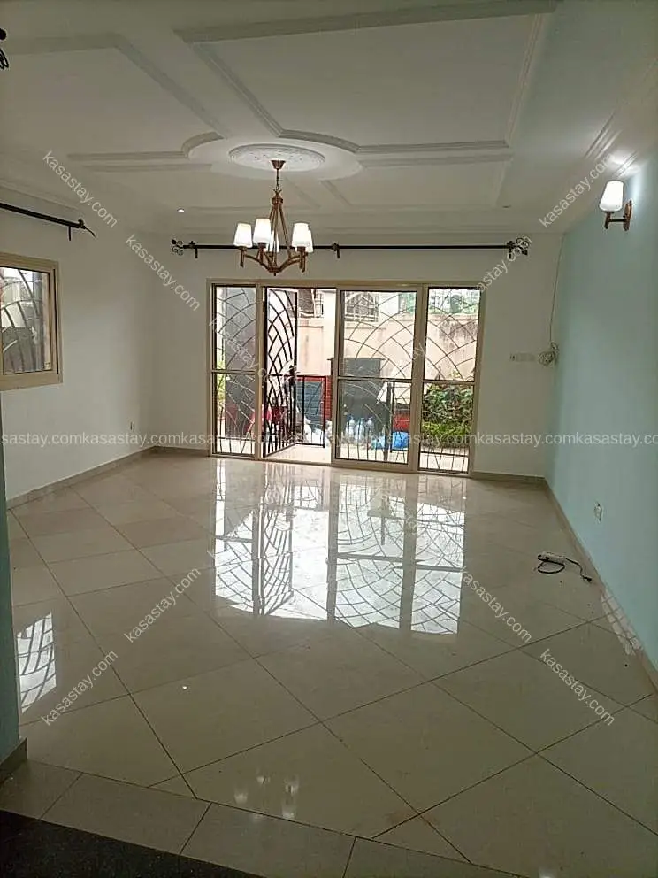 Apartment in Nkoabang, Yaoundé, 3 bedrooms 2