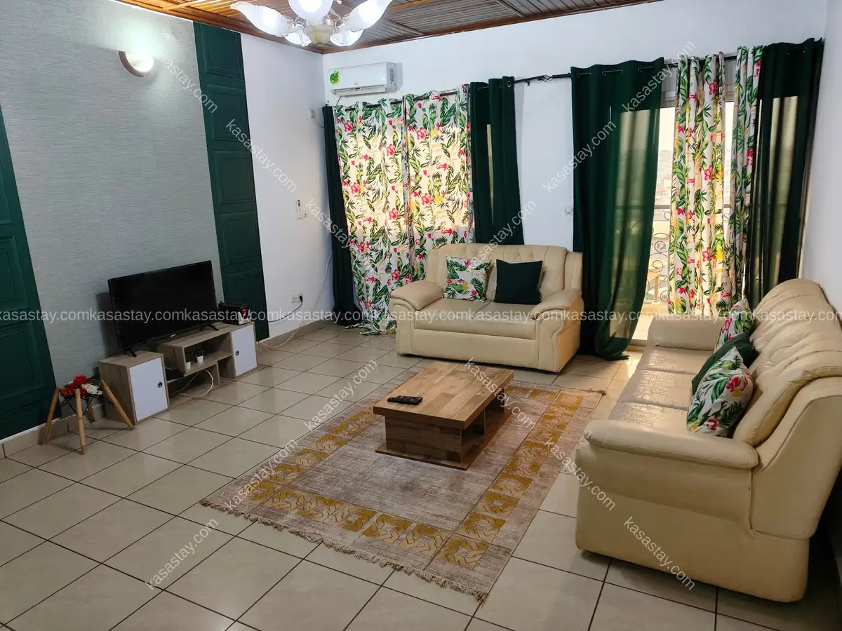 Appartement meublé 2 chambres obobogo entre ministre 3