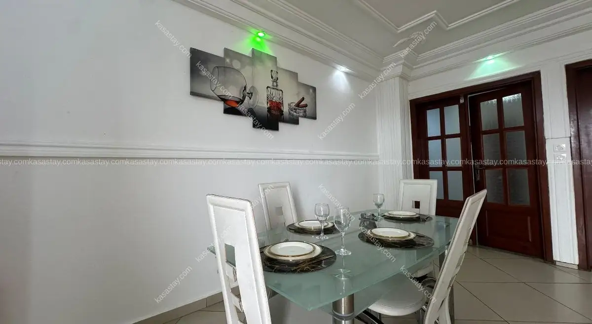 Appartement meublé 4A by RÉSIDENCE TCHINDA (Makepe bloc M) 4