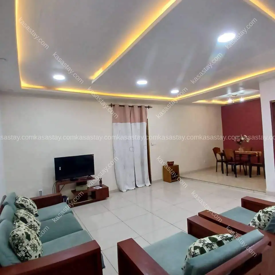 Apartment in Camp Sic, Bertoua, 2 bedrooms 3