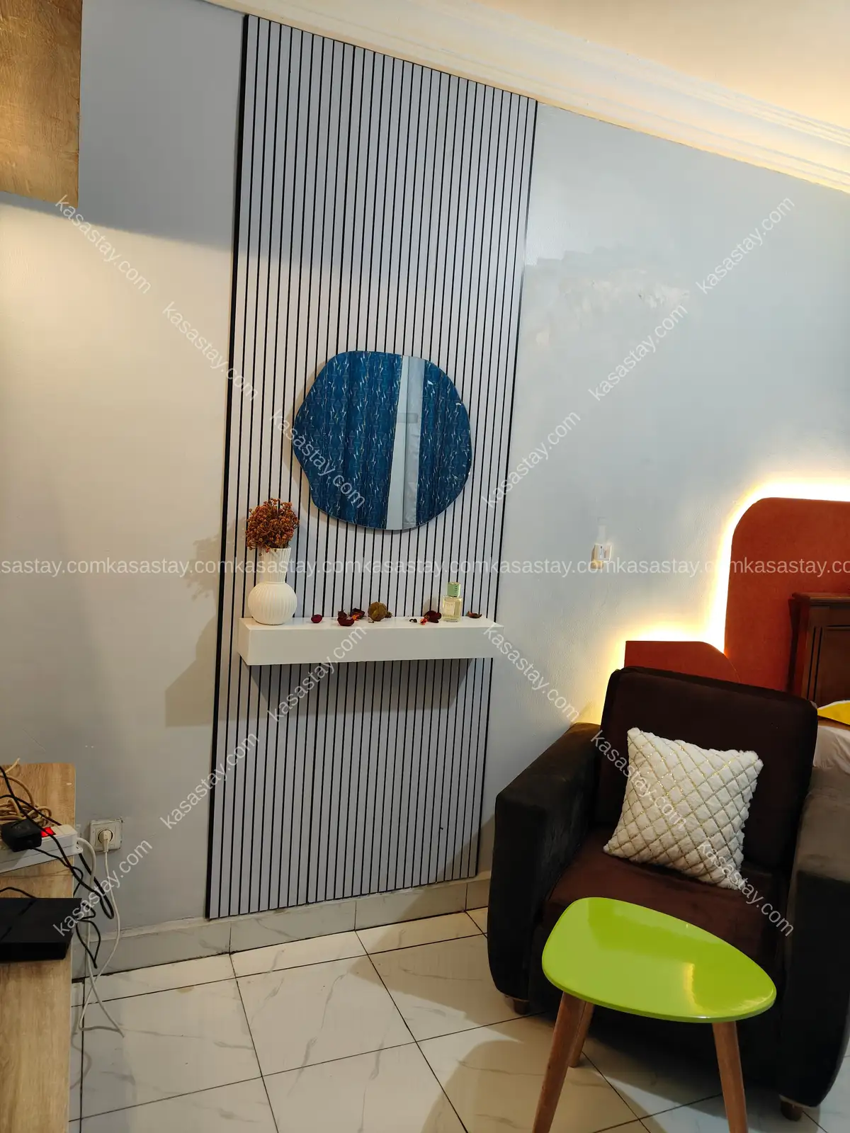 Chambre meublée Ultra luxueux au niveau du commissariat odza 5