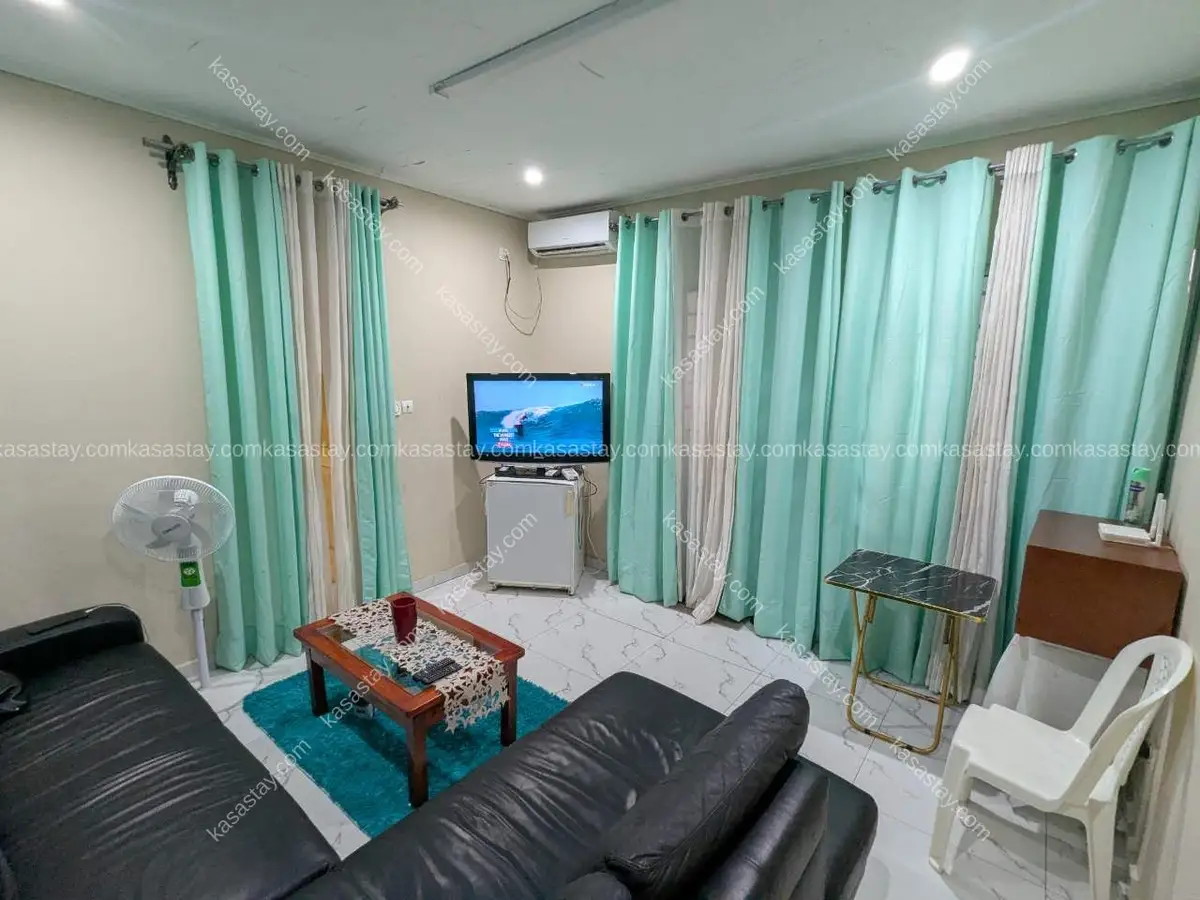 Studio à Institut Privé Polyvalent de Bonamoussadi, 1 chambre 3