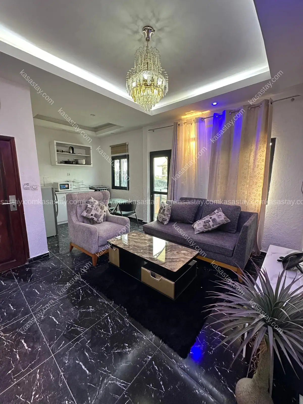 Studio meublé suisse par résidence TADE (MAKEPE CARREFOUR PATRICK MBOMA) 4