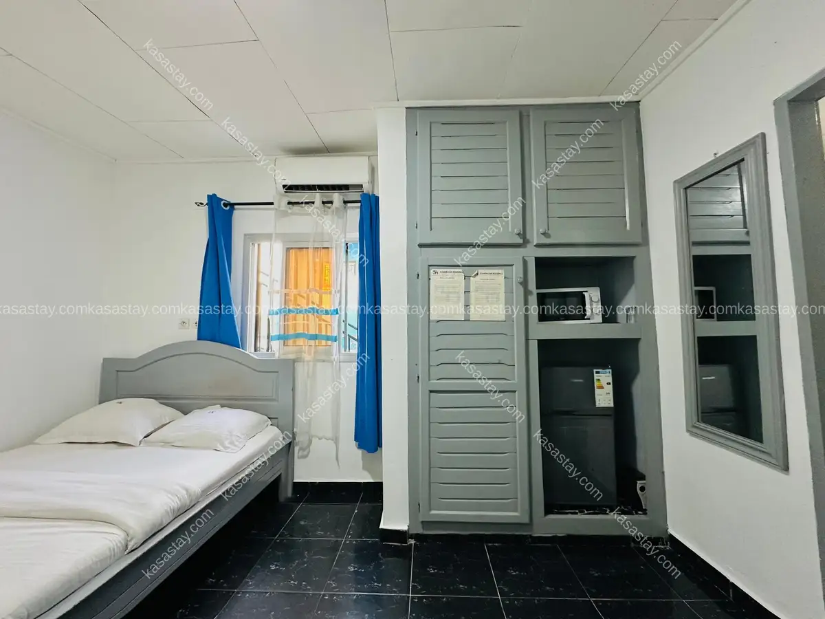 Chambre JUNIOR 1 by CP 1 - (Mosquée - Cité des palmiers) 3