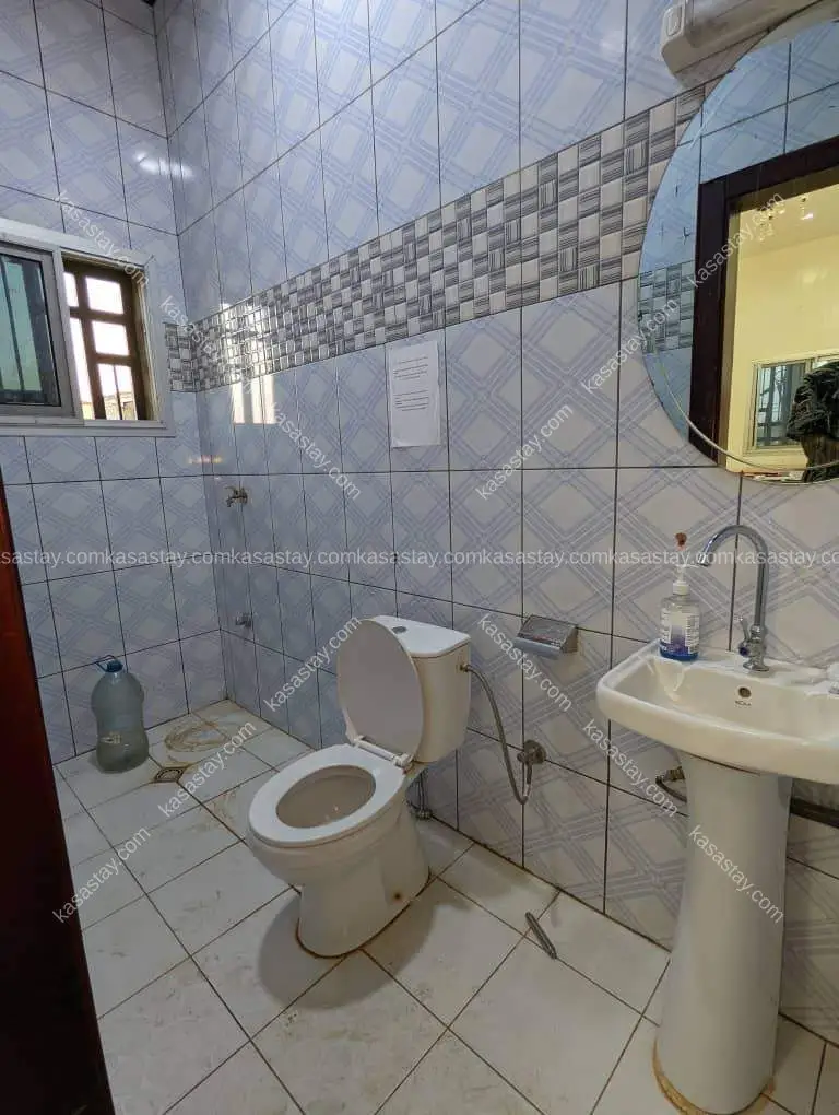 Office in mosquée rond point Damas 4