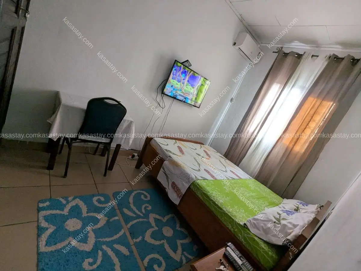 Studio à Santa Lucia Bonamoussadi, 1 chambre 2
