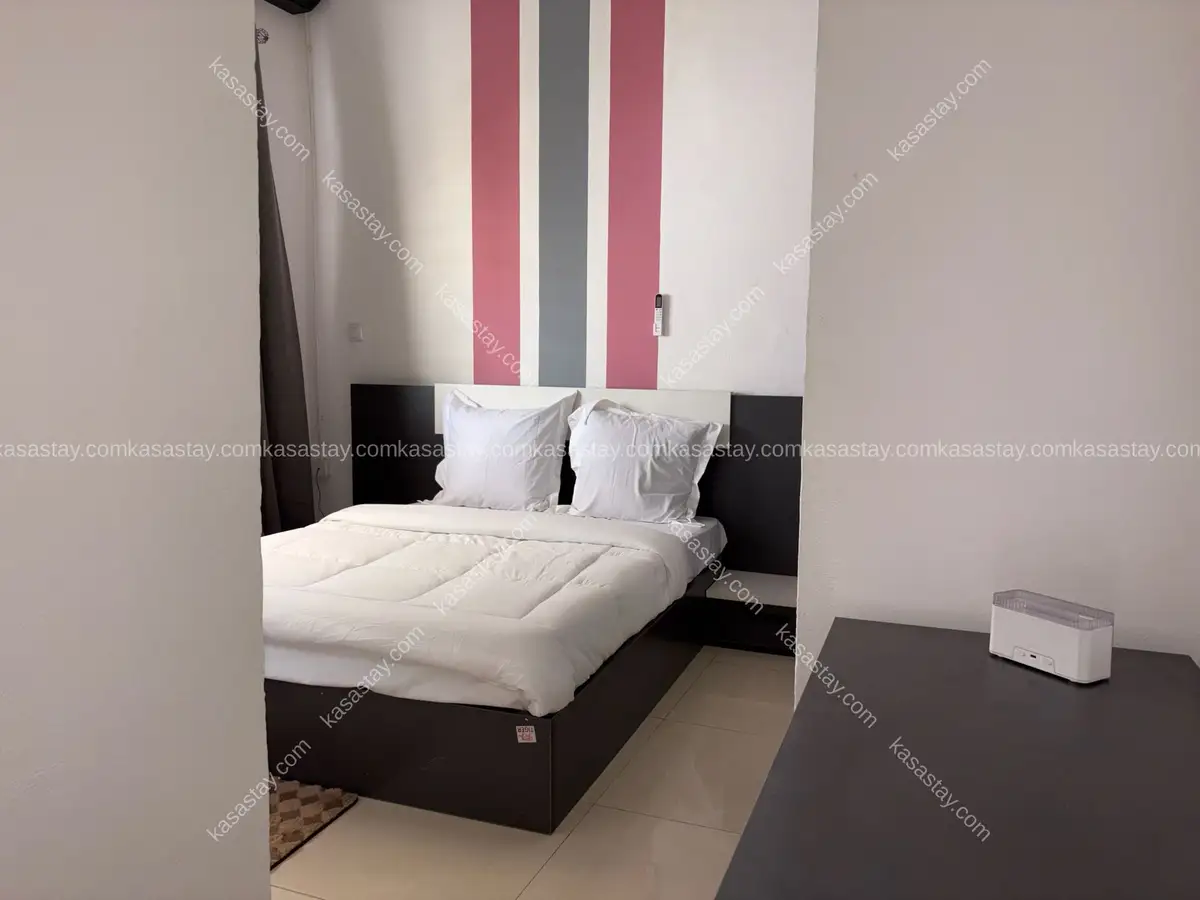 Chambre meublée 4 de LA VILLA DES CŒURS HEUREUX (Bonamoussadi