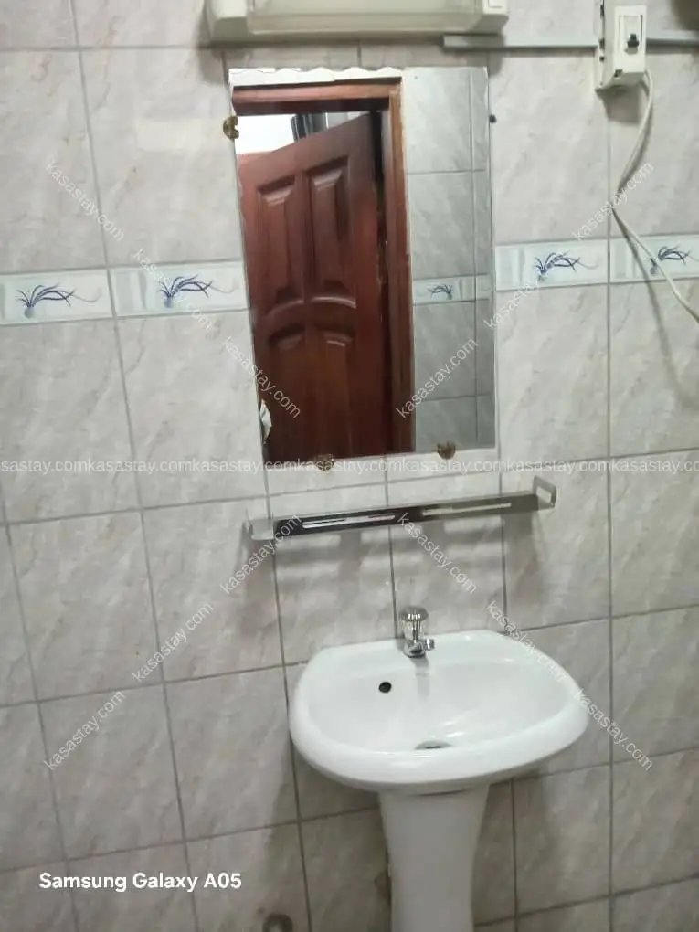 Appartement meublé 7c par RÉSIDENCE TCHINDA ( Makepe bloc M) 4