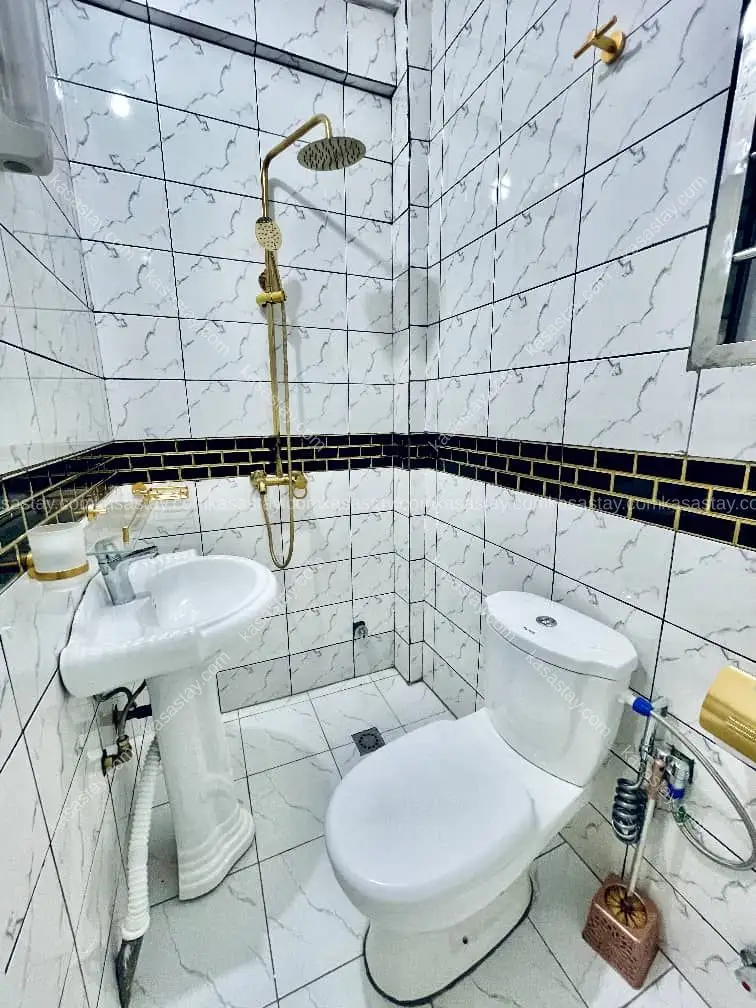 Continental Cozy Fully Furnished Luxurious room 001 situated a Tatam 4