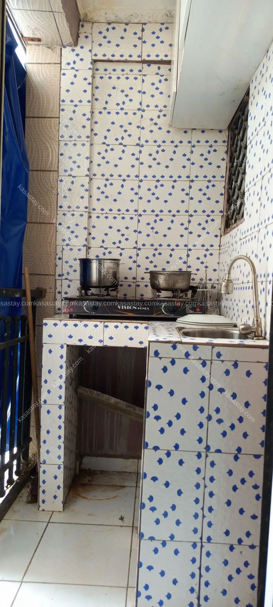 chambre meublée 203 par résidence Alexandra ( bonamoussadi carrefour maçon) 2