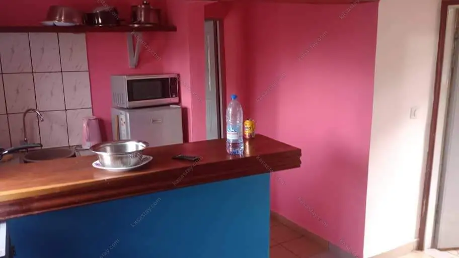 Studio in Damas Bistro, Yaoundé, 1 bedroom 4