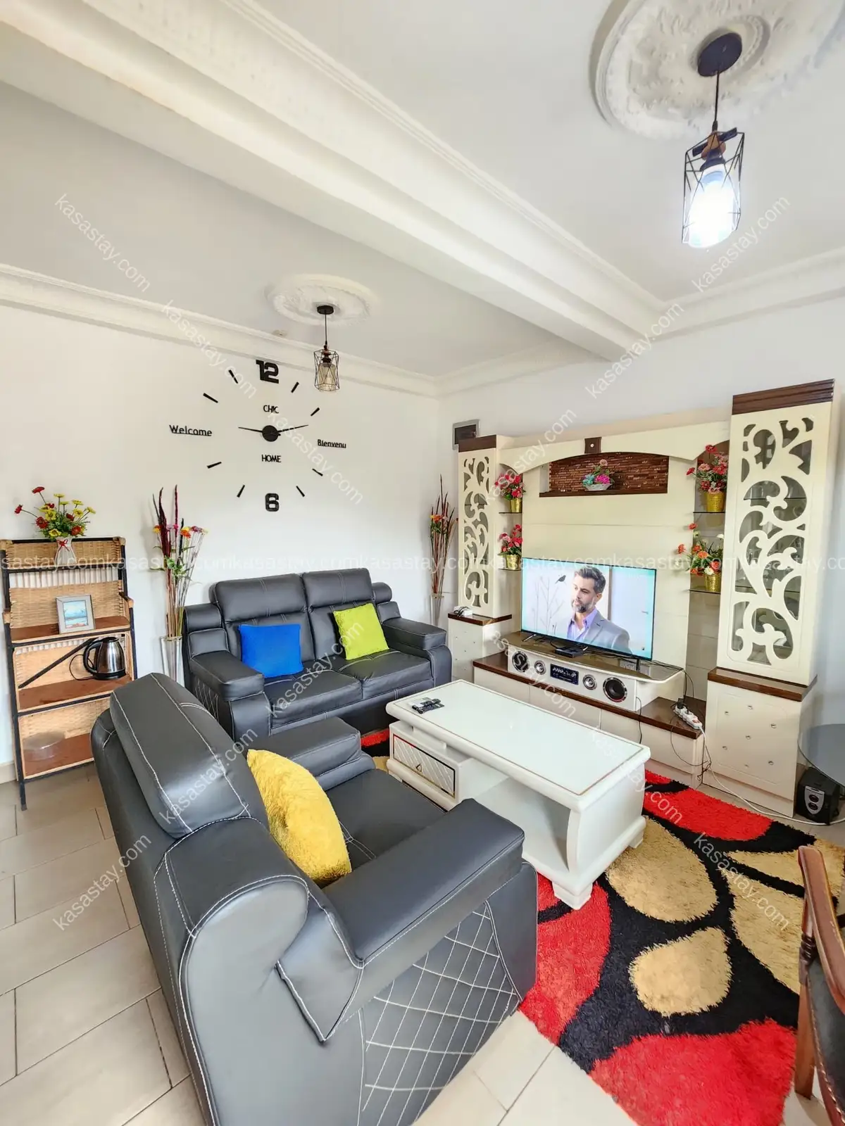 Studio Meublé ultra chic derrière la station esomba 2