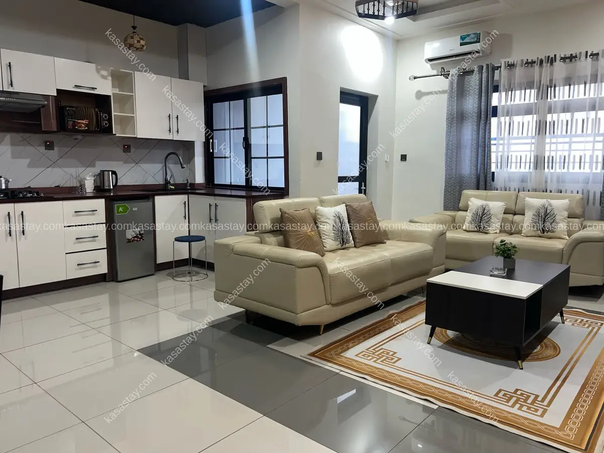 Appartement meublé 303 by ELANTRA HOUSE (tamdja)