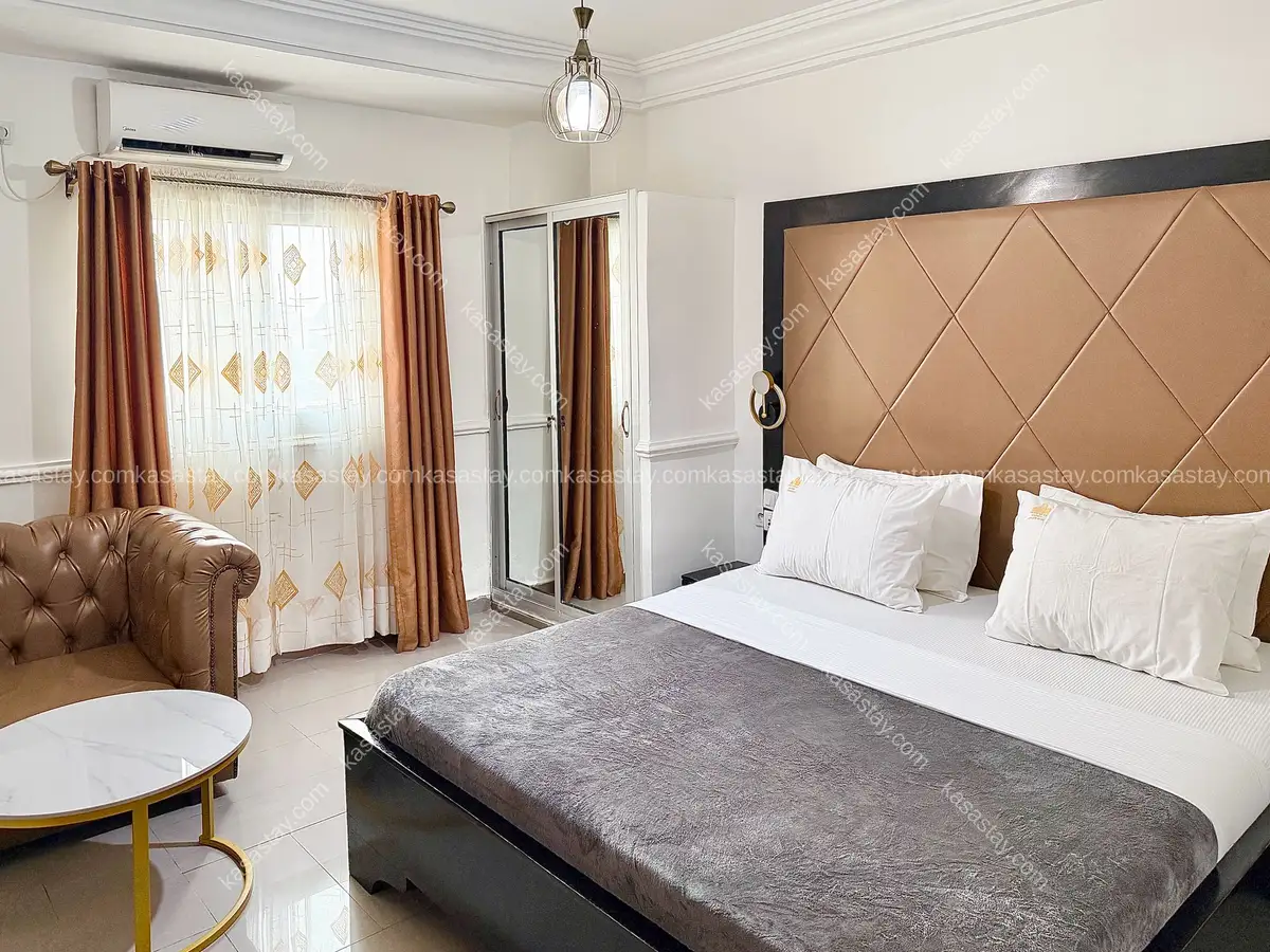 Chambre 5 by RESIDENCE LA MARINA (Bonamoussadi face opiom gold)