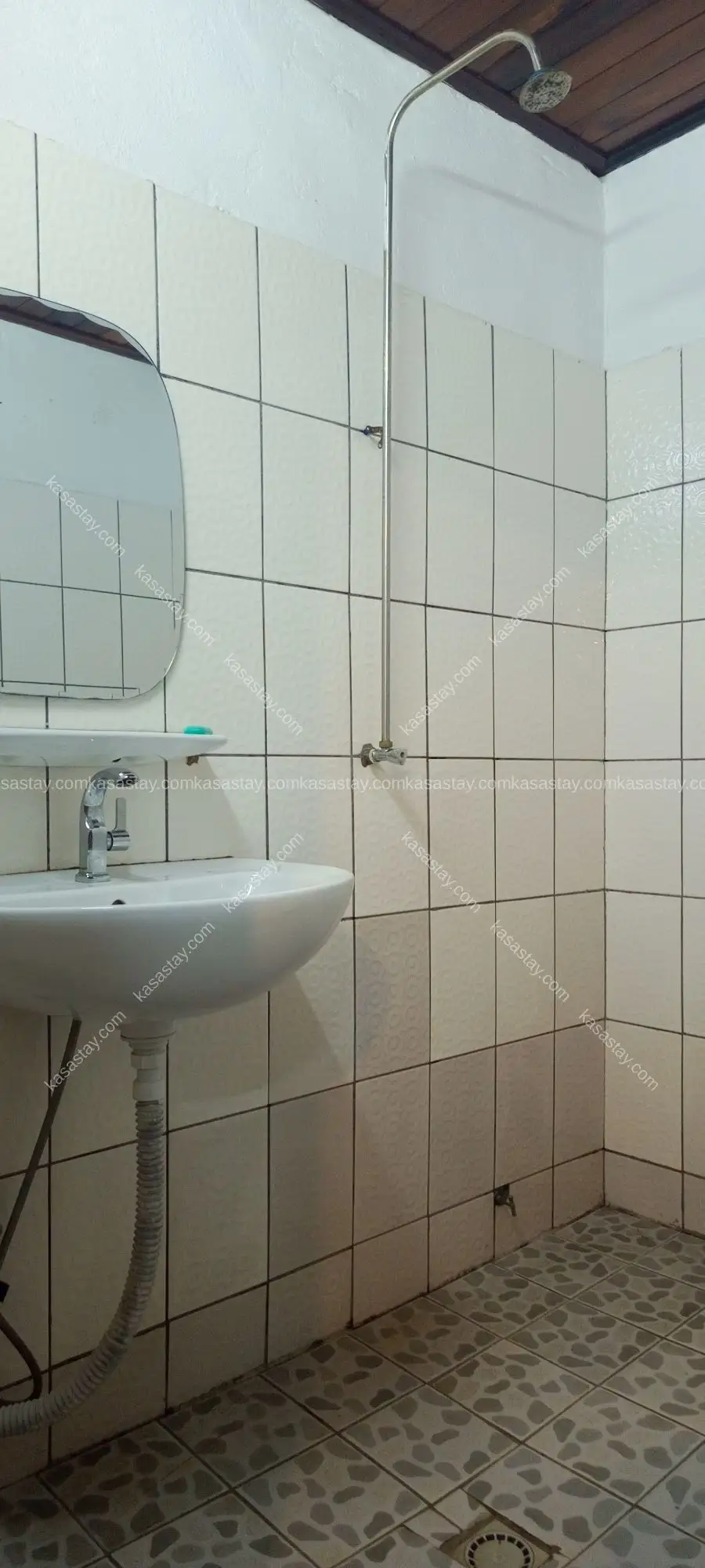 chambre 1 par arole meuble ( bonamoussadi impôt) 5