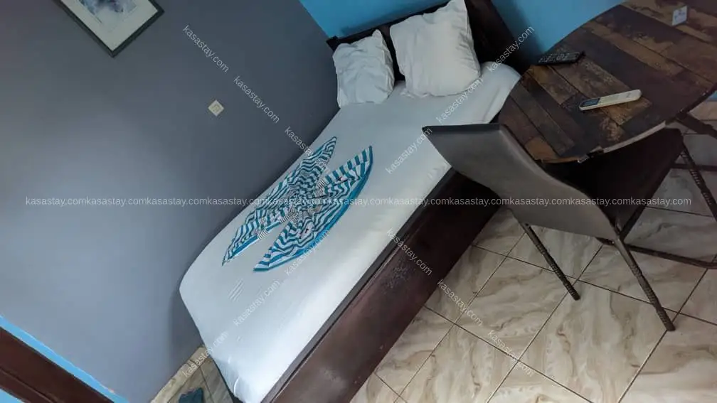 Rooms in Grand Hangar, Bonabéri, 1 bedroom